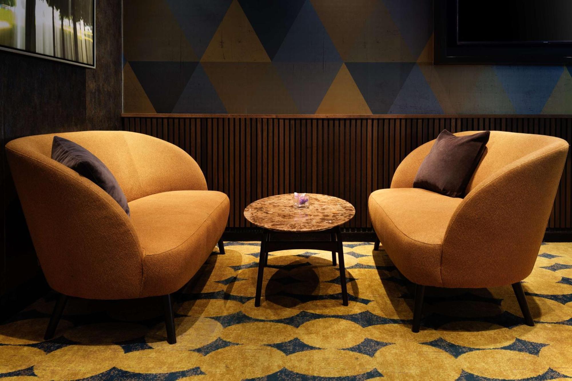 Doubletree By Hilton Woking Otel Dış mekan fotoğraf
