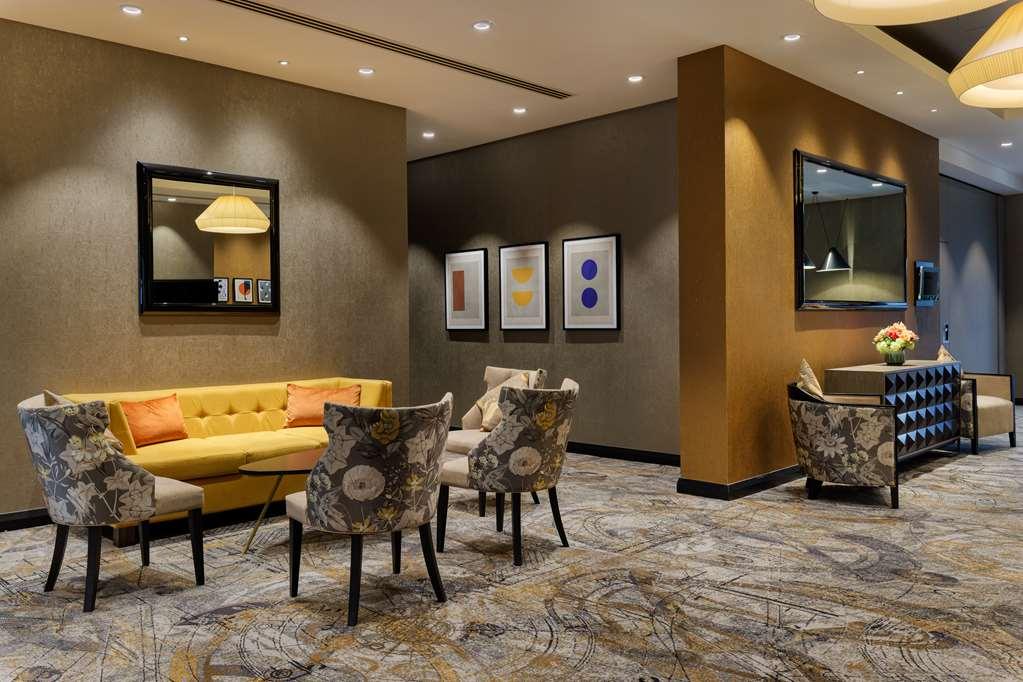 Doubletree By Hilton Woking Otel İç mekan fotoğraf