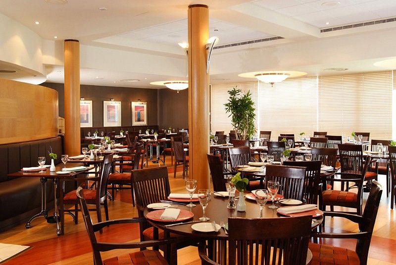Doubletree By Hilton Woking Otel Dış mekan fotoğraf